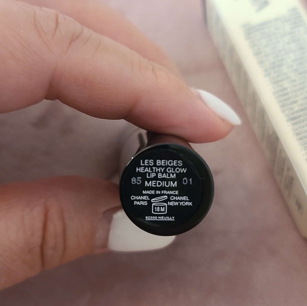 LES BEIGES Chanel Lip Balm - Picture 3 of 9